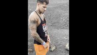 GAY PISS in Public Place🔥I Hope NOBODY DISCOVER ME