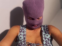 соседка обратилась за помощью, я помог ей членом - Screenshot 3 of 16 - Hot Neighbor