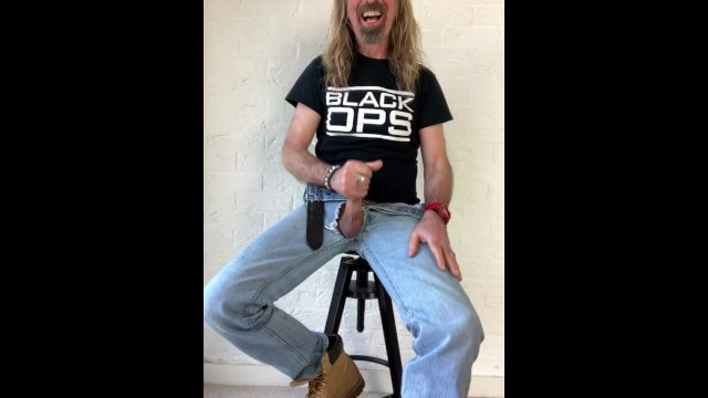 Longhairdude - Torn crotch 501s - Work Boots - ROB belt