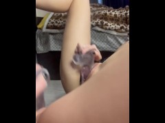 Насадилась на дилдо и снимаю себя в зеркало - Screenshot 10 of 16 - Solo Girl