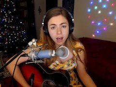 Christmas Cumshow - Screenshot 2 of 16 - Solo Girl