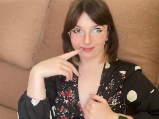 A Cute College Girl Teases you with her Tits