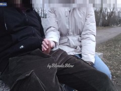 Relaxing massage with caught in the middle of the park - Screenshot 6 of 16 - Dick Flash
