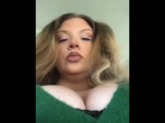 heading into work 💋 - Screenshot 15 of 16 - Bouncy Tits