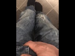 Pants pissing compilation - Screenshot 7 of 16 - Jeans Piss