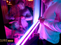 Behind the glass - Screenshot 6 of 16 - Blonde Babe