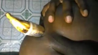 DEEP ANAL FUCK WITH A BANANA