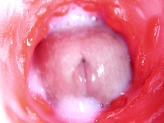 Очень крупный план большого члена в хлюпающей мокрой сладкой дырочке!