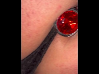 Sissy Crossdresser in Der Öffentlichkeit Wald in Strapsen