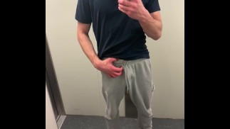 Quick flash in the elevator