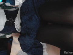 💙🌙【メイド／黒タイツ／足フェチ】十◯夜咲◯コス＆魅惑のぬるツヤ光沢黒タイツで密着ヌルぐちゅ足責めプレイ♡ ムッチリ太ももと足裏で搾り取られるご奉仕フェチ動画 - Screenshot 10 of 16 - 足コキ