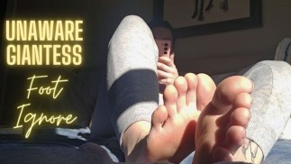 Giantess Foot Ignore trailer