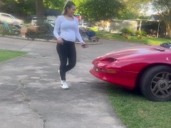 Pregnant outdoor sex - Screenshot 2 of 16 - Outdoor Blowjob