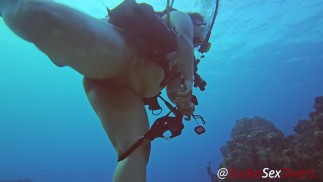 沙滩上的水肺性爱（完整版） - SexDivers