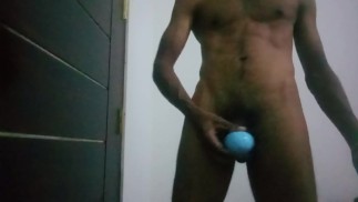 sri lanka sex video Sri lanka boy plays with a balloon