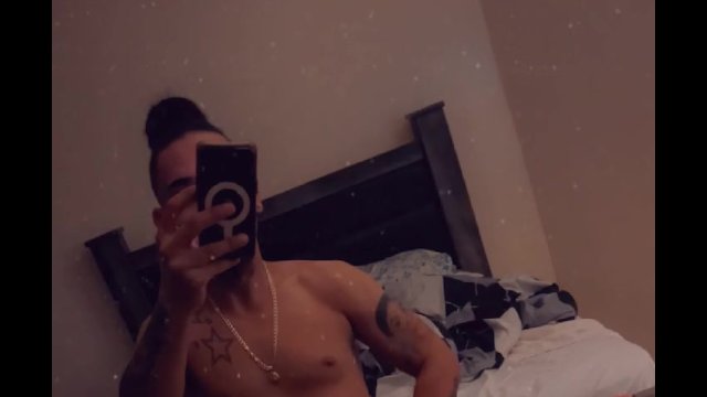Que mando un poco de caloria asiendo el amor anal y ensenando mi cuerpo sexy con mi grande polla
