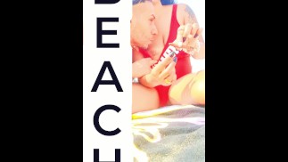 ПЛЯЖНАЯ ПАРА НАСТОЯЩЕЕ ЛЕТНЕЕ ВРЕМЯ ОРЧАРД БИЧ НЬЮ-ЙОРК