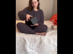 NEW DILDO UNBOXING - FULL 15 MINUTE VIDEO ON ONLYFANS - Screenshot 5 of 16 - Amateur