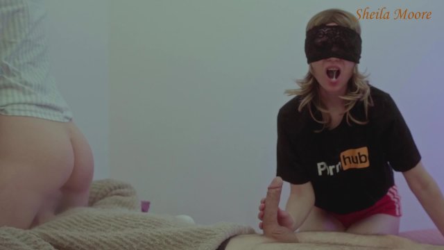 Amateur threesome, my gf swallows my cum while I'm licking her best friend pussy - Sheila Moore