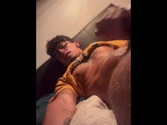 ORGIA DE UNA MANO! Corrida explosiva