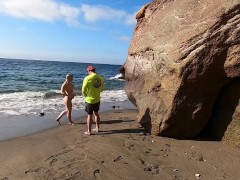 Sexy photoshoot on a deserted beach - Screenshot 14 of 16 - Milf
