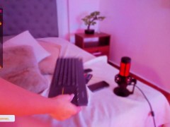 Redheaded Otaku's First Time with a Toy 4/16