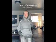 YouTube Streamer Tits Accident - Live Boobs Out Fail!