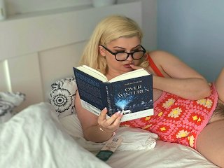 fucking the bored even though she doesnt seem interested