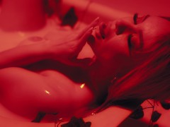 TATIANA ALVAREZ RECIBIENDO TODA LA LECHE EN NESQUIK - JULIO H X YUNG BEEF X EL FRIO