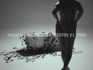 TATIANA ALVAREZ RECIBIENDO TODA LA LECHE EN NESQUIK - JULIO H X YUNG BEEF X EL FRIO