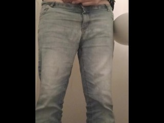 Ayla Lubbers писает Среда 23 April 2025 11:00