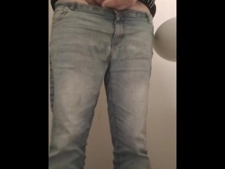 Ayla Lubbers писает Среда 23 April 2025 5 12:00