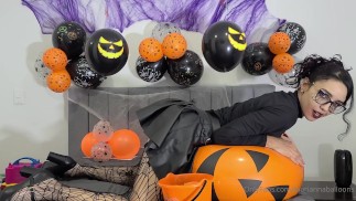 Hit to pop Halloween (Full Video on C4S / OF / MV / Membersite)