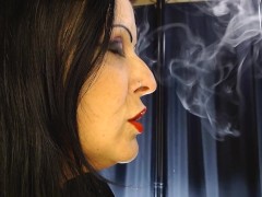 Cigarette Smoking Milf Blue 100 Ultra Light Traffic
