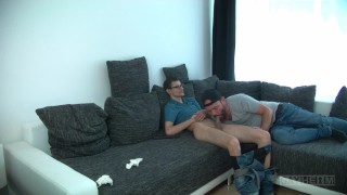 Амир Мигрант 19 лет из Сирии, кончил дважды