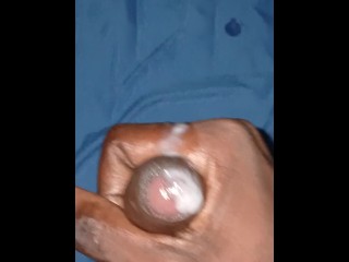 Играю с моим членом и кончаю за считанные секунды