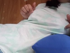 「乳首なのにまんこクるッ♥」チクニーしながら腰ヘコ - Screenshot 4 of 16 - 乳首 イキ