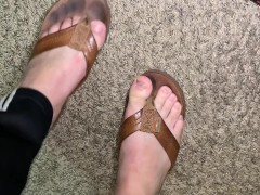 Cumming On My Sweaty Rainbow Sandals - Screenshot 15 of 16 - Feet