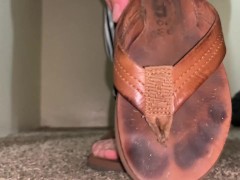 Cumming On My Sweaty Rainbow Sandals - Screenshot 5 of 16 - Feet
