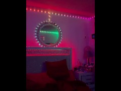 Crawling into bed - Screenshot 5 of 16 - Crawl