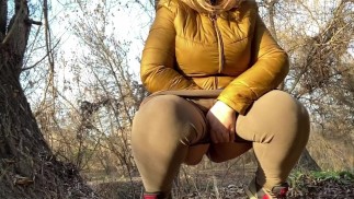 Le monde de l’eau d’une belle-mère mature