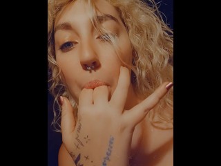 Скучаете по мне? Дразнить