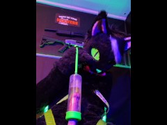 Kitty having alittle fun - Screenshot 10 of 16 - Cumshot
