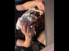 女友達の水色のブラに射精 - Screenshot 15 of 16 - Masturbation