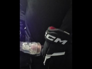 曲棍球运动员乱搞肉光 - 缩短 （CUMSHOT）