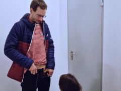 Dziewczyna z protestu - Screenshot 2 of 16 - Xes Pl