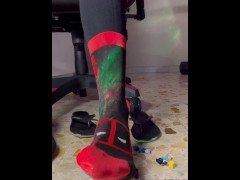 Crash tiny man - Screenshot 8 of 16 - Feet Soles