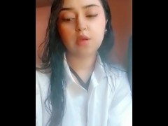 Singing - Screenshot 13 of 16 - Hot Latina