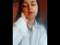 Singing - Screenshot 5 of 16 - Hot Latina