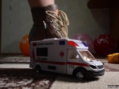 Djerdlid toy crush ASMR - c4s 99449 - Screenshot 2 of 16 - Object Crushing